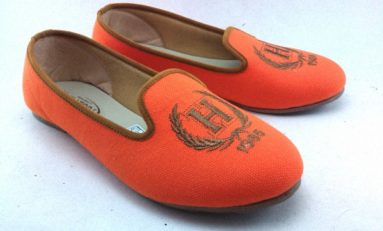 Tips Membeli Sepatu Wanita Branded Secara Online