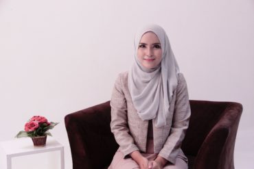 Fashion Hijab Muslimah Dan Model Pakaian Bagi Wanita Bekerja