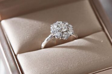 Perbedaan Antara Wedding Ring dengan Engagement Ring