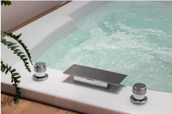 5 Fitur Utama Whirlpool Bath untuk Spa Eksklusif di Rumah