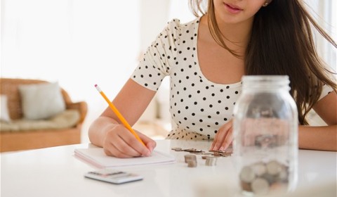 tips cara mengelola dan mengatur keuangan keluarga
