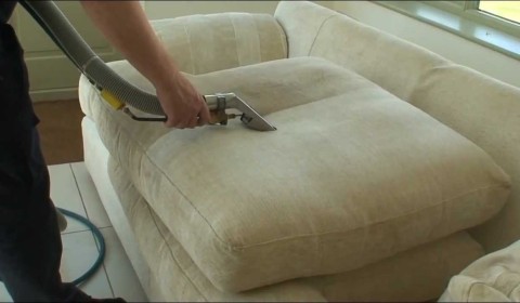 Kapan Dan Bagaimana Sofa Harus Dibersihkan?