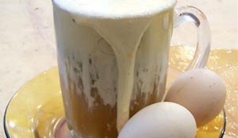 Minuman tradisional teh telur