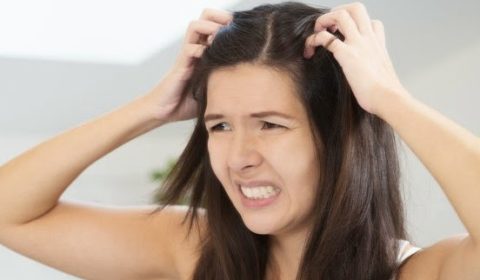 Cara Menghilangkan Ketombe Dengan Cepat