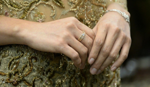cincin pernikahan