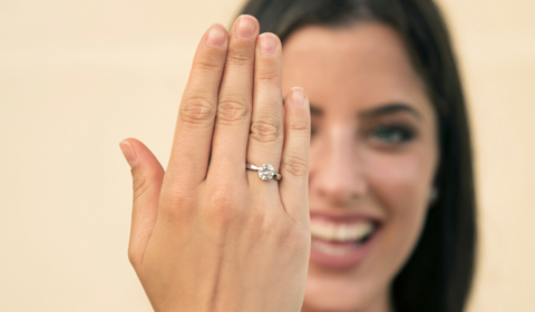 cincin wanita