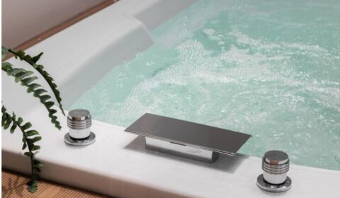 whirlpool bath